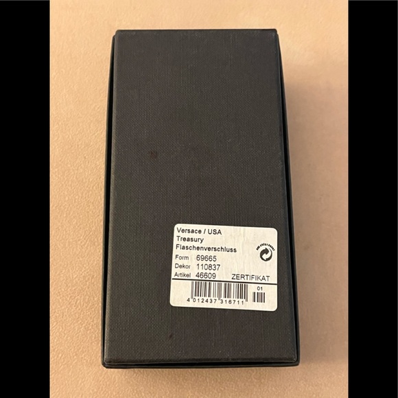 Versace, Crystal Stopper, Rosenthal Frosted Double Sided Medusa Wine Stopper - Picture 6 of 13